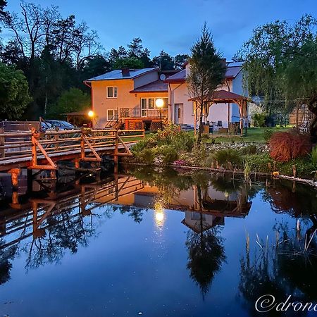 Gospodarstwo Agroturystyczne Pod Lasem Maria Plazio Narol Exteriér fotografie
