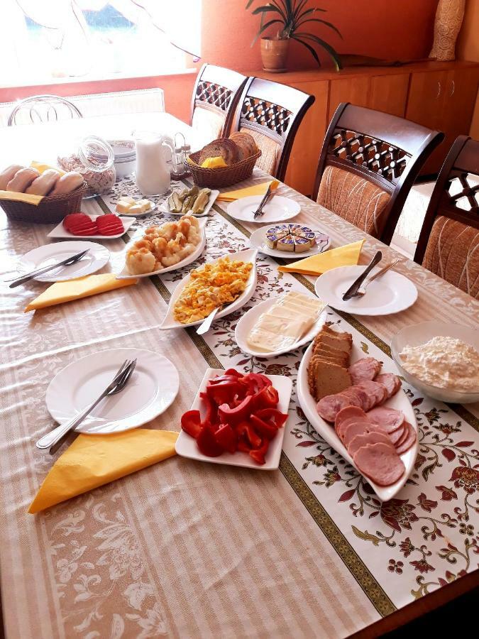 Gospodarstwo Agroturystyczne Pod Lasem Maria Plazio Narol Exteriér fotografie